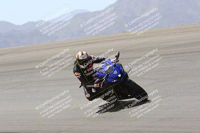 media/Apr-10-2022-SoCal Trackdays (Sun) [[f104b12566]]/Bowl (11am)/